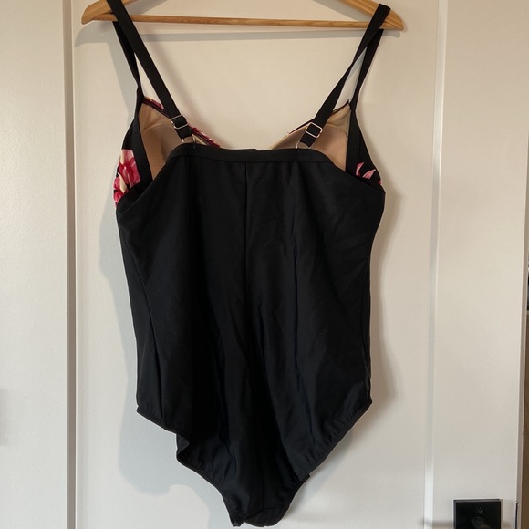 Fantasized Bathing Suit Womens Size 16 One Piece Black Floral Adjustable - Picture 5 of 9